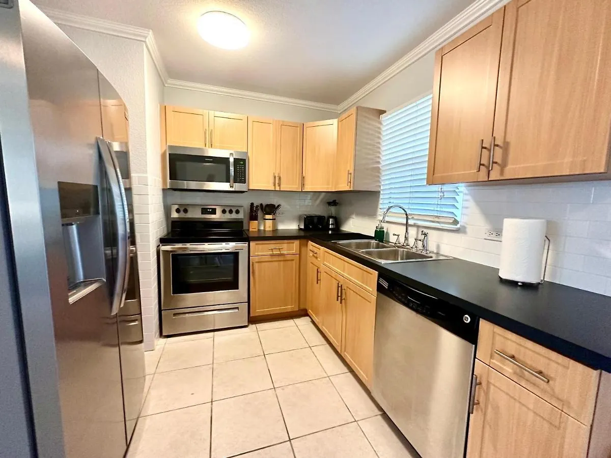 Snug Harbour View Condo #4 ジョージ・タウン ケイマン諸島