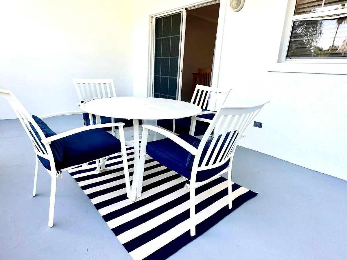 Snug Harbour View Condo #4 ジョージ・タウン 0*,  ケイマン諸島