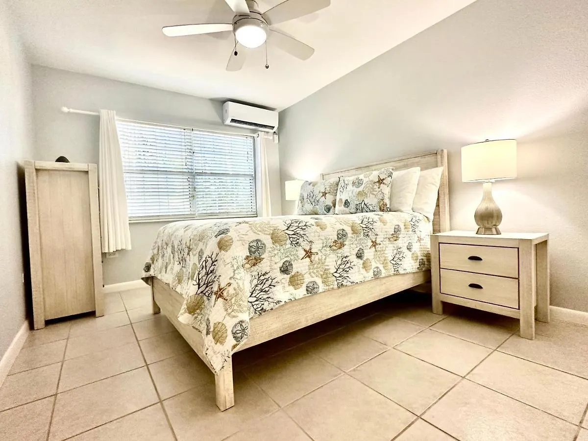 Snug Harbour View Condo #4 ジョージ・タウン 0*,  ケイマン諸島